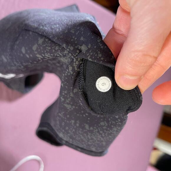 Lululemon Peloton Energetic Edge Cropped Tank Top Black - size 6 - Picture 5 of 7